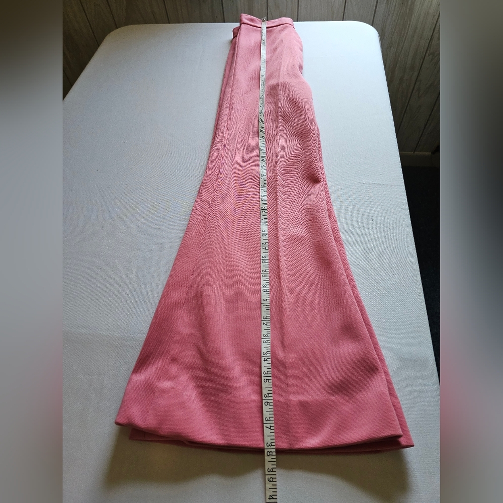 Vintage 70s Pink Taffy 2Piece Pantsuit Bellbottoms - Picture 12 of 16